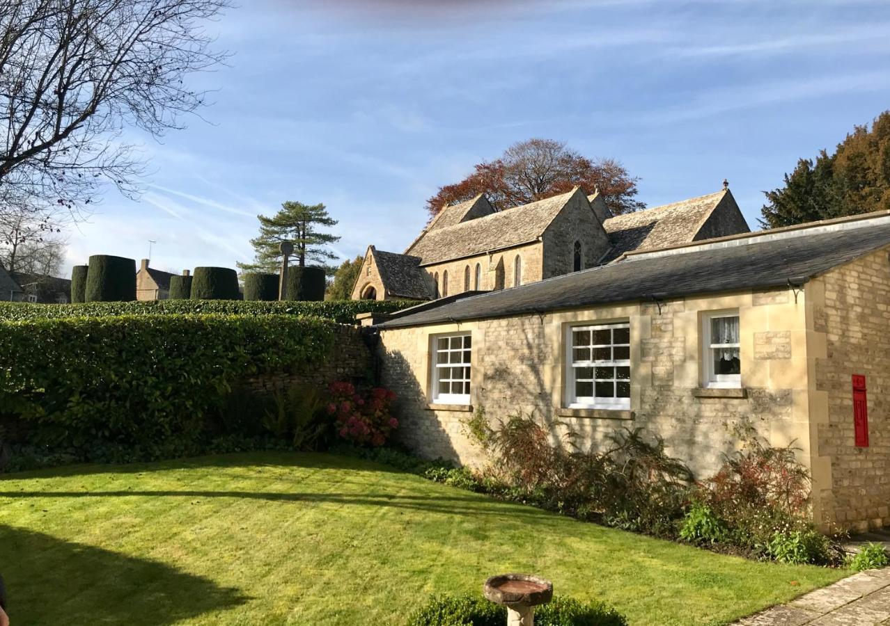 The Old Post Office Studio Apartment In A Beautiful Cotswold Village Cirencester Kültér fotó